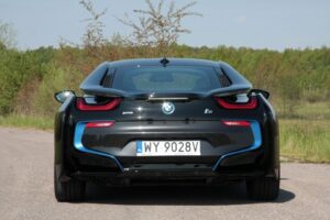 Sportowe hybrydowe BMW i8 / Robert Felczak / Radio Kielce