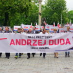 21.05.2015 Marsz poparcia kandydata na prezydenta RP Andrzeja Dudy / Kamil Król / Radio Kielce