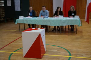II tura wyborów prezydenckich. Głosowanie w kieleckich lokalach / Kamil Król / Radio Kielce