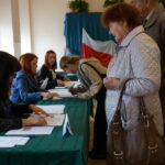 II tura wyborów prezydenckich. Głosowanie w Ostrowcu / Teresa Czajkowska / Radio Kielce