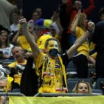 30.05.2015 Final Four. Rozgrzewka przed meczem Vive Tauron Kielce - Barcelona. / Stanisław Blinstrub / Radio Kielce