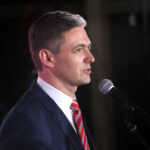 10.5.2015 Kielce. Reakcje w sztabie PSL po ogłoszeniu sondażowych wyników wyborów prezydenckich / Stanisław Blinstrub / Radio Kielce