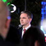 10.5.2015 Kielce. Reakcje w sztabie PSL po ogłoszeniu sondażowych wyników wyborów prezydenckich / Stanisław Blinstrub / Radio Kielce