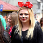 14.5.2015 Kielce. Ulicami miasta przeszedł korowód studencki rozpoczynający juwenalia. Żacy dostali klucze do miasta / Stanisław Blinstrub / Radio Kielce