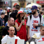 14.5.2015 Kielce. Ulicami miasta przeszedł korowód studencki rozpoczynający juwenalia. Żacy dostali klucze do miasta / Stanisław Blinstrub / Radio Kielce