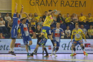 Pierwszy mecz finału PGNiG Superligi piłkarzy ręcznych: Vive Tauron Kielce - Orlen Wisła Płock / Kamil Król / Radio Kielce