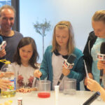 31.5.2015 Podzamcze Chęcińskie. Dzień Dobry Dzieci w Centrum Nauki Leonardo da Vinci / Grzegorz Jamka / Radio Kielce