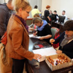 11.5.2015 Kielce. W kieleckim Ratuszu zbierane są głosy z Obwodowych Komisji Wyborczych z terenu Kielc. / Wojciech Habdas / Radio Kielce