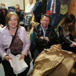 11.5.2015 Kielce. W kieleckim Ratuszu zbierane są głosy z Obwodowych Komisji Wyborczych z terenu Kielc. / Wojciech Habdas / Radio Kielce