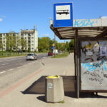 13.5.2015 Kielce. Zniszczony przez wandali przystanek przy Jagiellońskiej. / Wojciech Habdas / Radio Kielce
