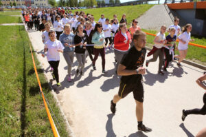 13.5.2015 Kielce. Dzień Otwarty UJK. Bieg przez Campus / Wojciech Habdas / Radio Kielce