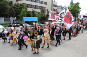 31.5.2015 Kielce. Ulicami miasta przeszedł Marsz Życia. / Wojciech Habdas / Radio Kielce