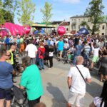 31.5.2015 Kielce. Na Rynku kibice dopingowali zawodników Viva Tauronu Kielce. / Wojciech Habdas / Radio Kielce