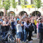 31.5.2015 Kielce. Na Rynku kibice dopingowali zawodników Viva Tauronu Kielce. / Wojciech Habdas / Radio Kielce