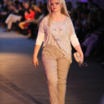 16.5.2015 Kielce. "Summer Fashion Show" - pokaz mody wiosenno – letniej w Galerii Korona / Wojciech Habdas / Radio Kielce