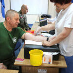 18.5.2015 Kielce. Żołnierze z jednostki na Bukówce honorowo oddawali krew. / Wojciech Habdas / Radio Kielce