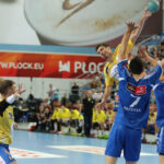 21.5.2015 Płock. Piłkarze ręczni Vive Tauronu Kielce po raz dwunasty w historii zdobyli tytuł mistrzów Polski. / Wojciech Habdas / Radio Kielce