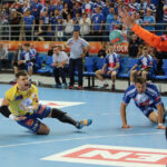 21.5.2015 Płock. Piłkarze ręczni Vive Tauronu Kielce po raz dwunasty w historii zdobyli tytuł mistrzów Polski. / Wojciech Habdas / Radio Kielce