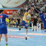 21.5.2015 Płock. Piłkarze ręczni Vive Tauronu Kielce po raz dwunasty w historii zdobyli tytuł mistrzów Polski. / Wojciech Habdas / Radio Kielce