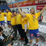 21.5.2015 Płock. Piłkarze ręczni Vive Tauronu Kielce po raz dwunasty w historii zdobyli tytuł mistrzów Polski. / Wojciech Habdas / Radio Kielce