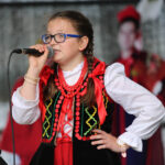 24.5.2015 Tokarnia. Koncert "Jawor – u źródeł kultury" w Tokarni. Na scenie Małe Bielinianki. / Wojciech Habdas / Radio Kielce