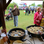 24.5.2015 Tokarnia. Koncert "Jawor – u źródeł kultury" w Tokarni. Było i coś dla ciała... / Wojciech Habdas / Radio Kielce