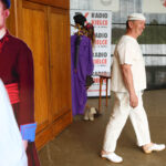 24.5.2015 Tokarnia. Koncert "Jawor – u źródeł kultury" w Tokarni. Pokaz mody retro "Z szafy prababci". / Wojciech Habdas / Radio Kielce