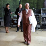 24.5.2015 Tokarnia. Koncert "Jawor – u źródeł kultury" w Tokarni. Pokaz mody retro "Z szafy prababci". / Wojciech Habdas / Radio Kielce