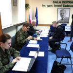 6.5.2015 Kielce. Nabór ochotników w jednostce wojskowej na Bukówce. / Wojciech Habdas / Radio Kielce