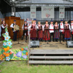 24.5.2015 Tokarnia. Koncert "Jawor – u źródeł kultury" w Tokarni. ZPiT Wierna Rzeka / Wojciech Habdas / Radio Kielce