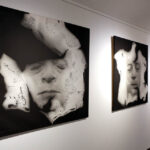 6.5.2015 Kielce. Trwają przygotowania do wystawy Natalia LL – fotografia / instalacja / obiekt / video w BWA. / Wojciech Habdas / Radio Kielce