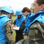 28.5.2015 Kielce. Międzynarodowy Kurs Obserwatorów Wojskowych w jednostce na Bukówce. / Wojciech Habdas / Radio Kielce