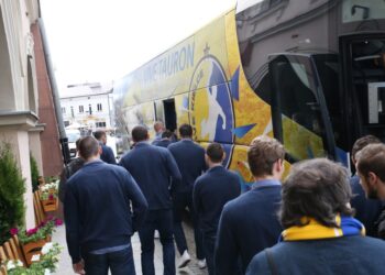 28.05.2015 Kielce. Rynek. Pożegnanie zawodników Vive Tauron Kielce przed Final Four Ligi Mistrzów / Stanisław Blinstrub / Radio Kielce
