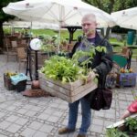 17.05.2015 W domu Środowisk Twórczych można było wymienić się sadzonkami roślin / Stanisław Blinstrub / Radio Kielce