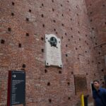 Muzyczne Podróże Przez Świat - Mediolan - Zamek Sforzów / Stanisław Blinstrub / Radio Kielce