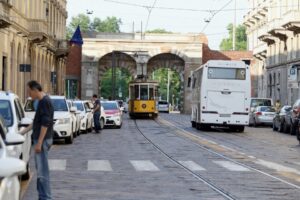 Muzyczne Podróże Przez Świat - Mediolan / Radio Kielce