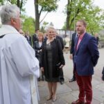 09.05.2015 Suchedniów. Odsłonięcie tablicy poświęconej ks. prałatowi Józefowi Wójcikowi. Artur Żmijewski / Kamil Król / Radio Kielce