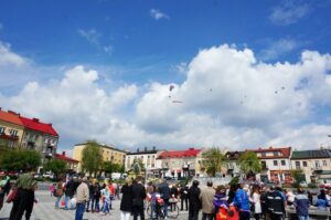 02.05.2015 Święto Flagi w Ostrowcu Świętokrzyskim / Teresa Czajkowska / Radio Kielce