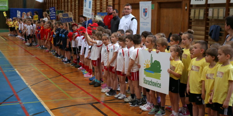 Zawody sportowe sześciolatków (26.04.2014) / Krzysztof Żołądek / Radio Kielce