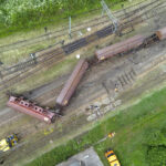 25.6.2015 Zagnańsk. W nocy w Zagnańsk wykoleił się podciąg towarowy. / Wojciech Habdas / Radio Kielce