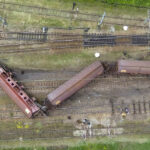 25.6.2015 Zagnańsk. W nocy w Zagnańsk wykoleił się podciąg towarowy. / Wojciech Habdas / Radio Kielce