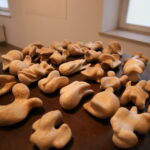 26.06.2015. Pierwszy dzień Święta Kielc. Wernisaż Interdyscyplinarnej Wystawy Pokonkursowej Plastyki Województwa Świętokrzyskiego PRZEDWIOŚNIE 38, uroczyste rozdanie nagród pokonkursowych / Kamil Król / Radio Kielce