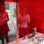 26.06.2015. Pierwszy dzień Święta Kielc. Stoiska na ulicy Sienkiewicza / Kamil Król / Radio Kielce