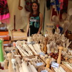 26.06.2015. Pierwszy dzień Święta Kielc. Stoiska na ulicy Sienkiewicza. Na kielecki deptak przybyły całe rodziny z małymi dziećmi / Kamil Król / Radio Kielce