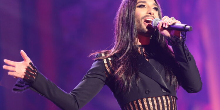 27.06.2015. Conchita Wurst / Kamil Król / Radio Kielce