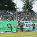 Pierwszy mecz barażowy o awans do II ligi: Radomiak Radom - Wisła Sandomierz. Fani gospodarzy / Kamil Król / Radio Kielce