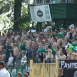 Pierwszy mecz barażowy o awans do II ligi: Radomiak Radom - Wisła Sandomierz. Fani gospodarzy / Kamil Król / Radio Kielce