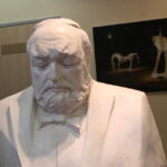 10.06.2015. "Adam Myjak Rzeźba" - wystawa w bibliotece uniwersyteckiej UJK / Kamil Król / Radio Kielce