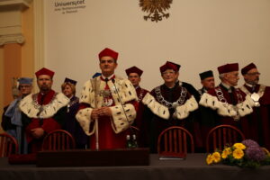 Uroczystość nadania tytułu Doktora 11.06.2015. Honoris Causa prof. Andrzejowi Markowskiemu przez Senat UJK w Kielcach / Kamil Król / Radio Kielce