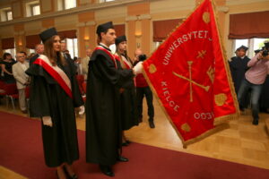 Uroczystość nadania tytułu Doktora 11.06.2015. Honoris Causa prof. Andrzejowi Markowskiemu przez Senat UJK w Kielcach / Kamil Król / Radio Kielce